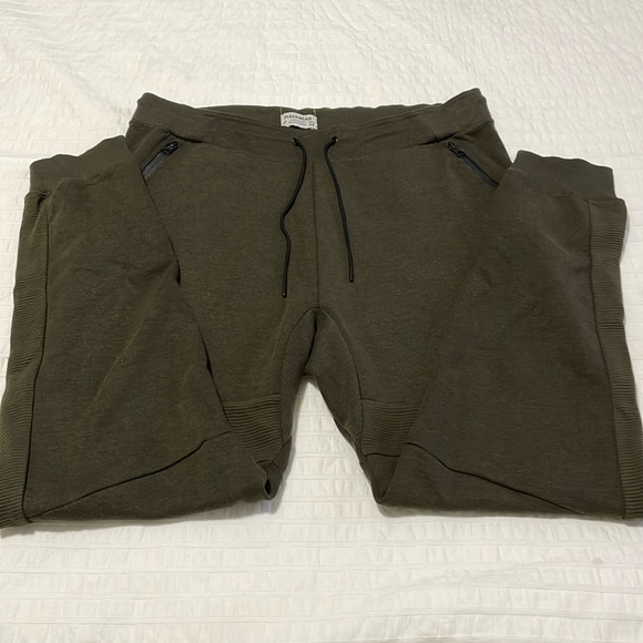 Pull&Bear Men’s sweatpants, L, Green - Picture 6 of 8